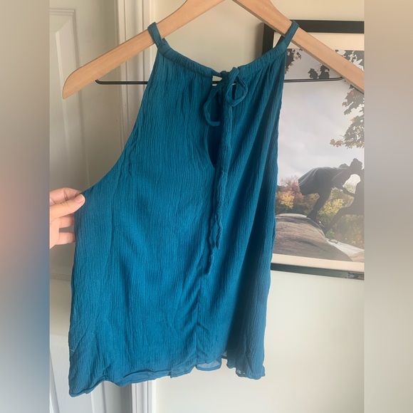 🌸Olive & Oak Pleated Keyhole Halter - Picture 4 of 6